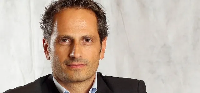 Headshot of Carlos Viladevall  Founder & CEO Halley Intelligence