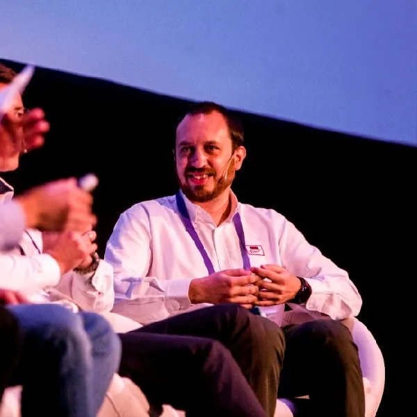 Carlos J Lara Esteban